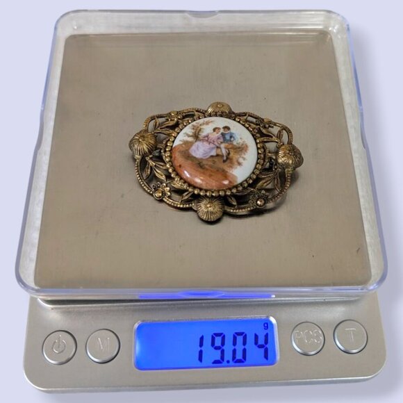 Vintage Painted Porcelain Brooch - Picture 6 of 6